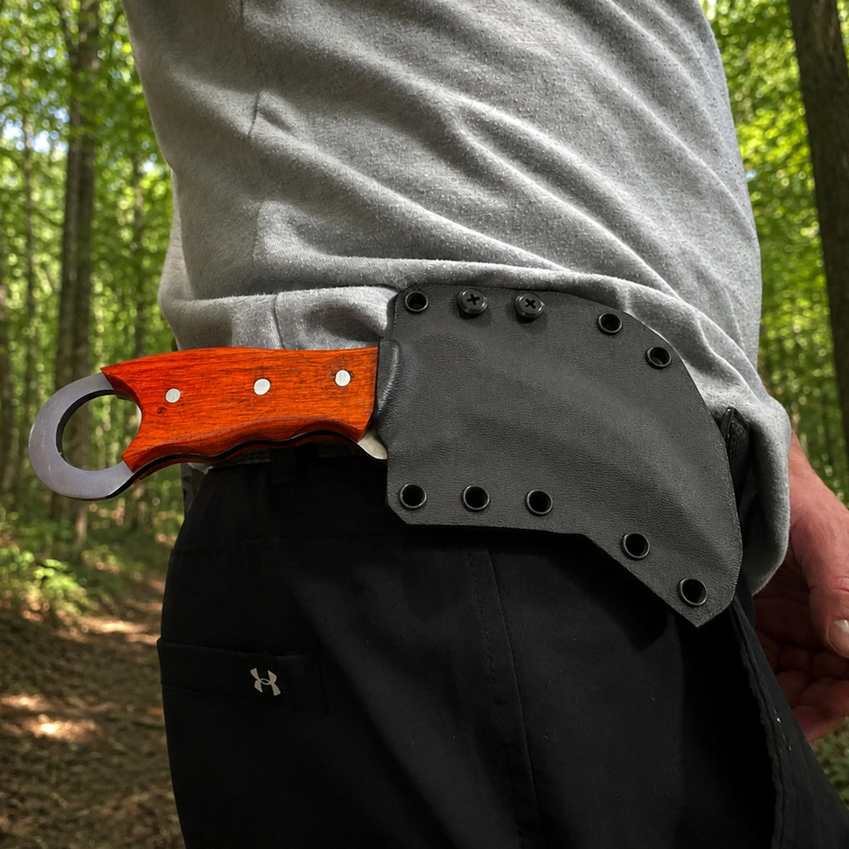 The Venomstrike Karambit Series — Hand-Forged High-Carbon Hawkbill EDC with Hardwood Handle and Kydex Sheath