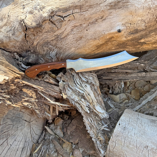 The Desert Fang – Hand-Forged High Carbon Steel Bowie Machete