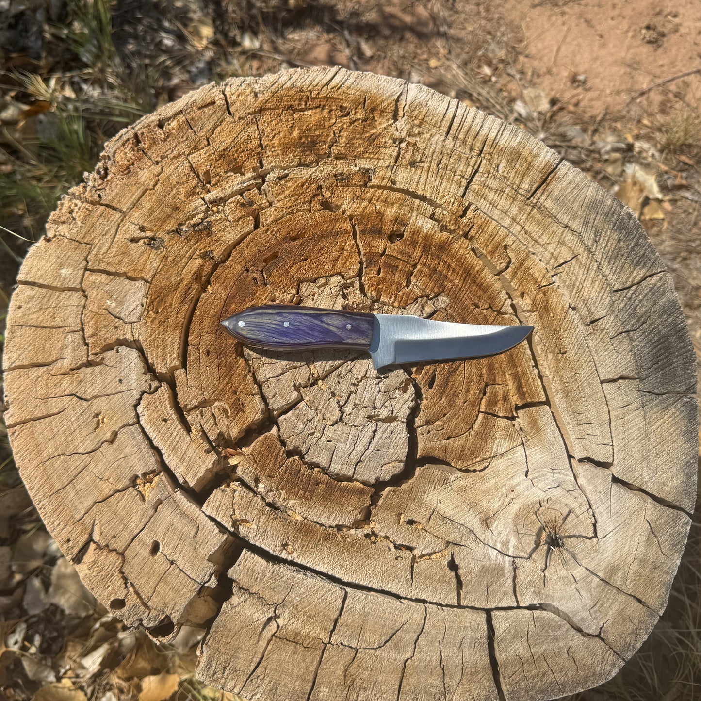 The Midnight Ridge – Fixed Blade Knife with Swirled Blue Resin Handle & Leather Sheath