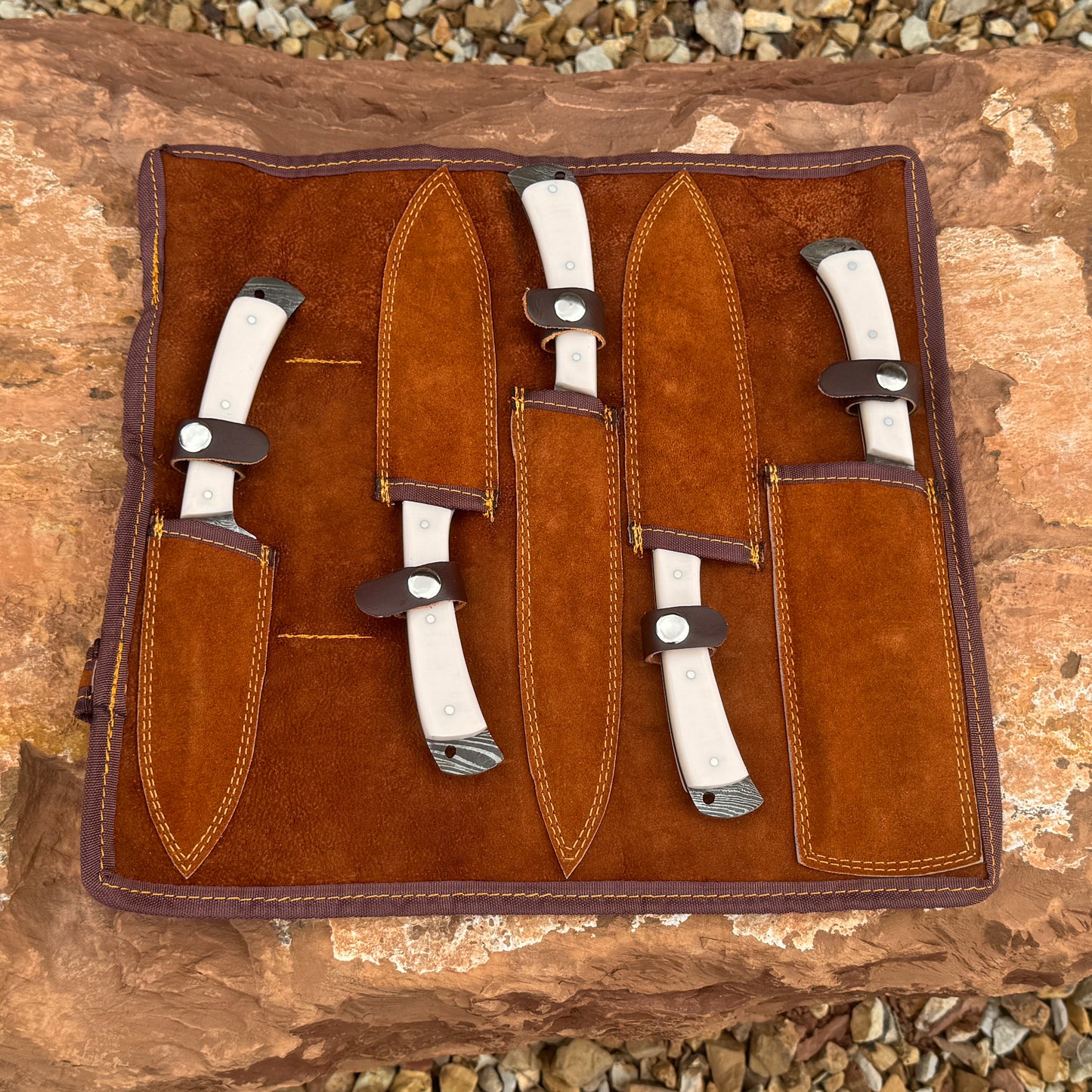 The White Forge – 5-Piece Hand-Forged Damascus Chef Knife Set