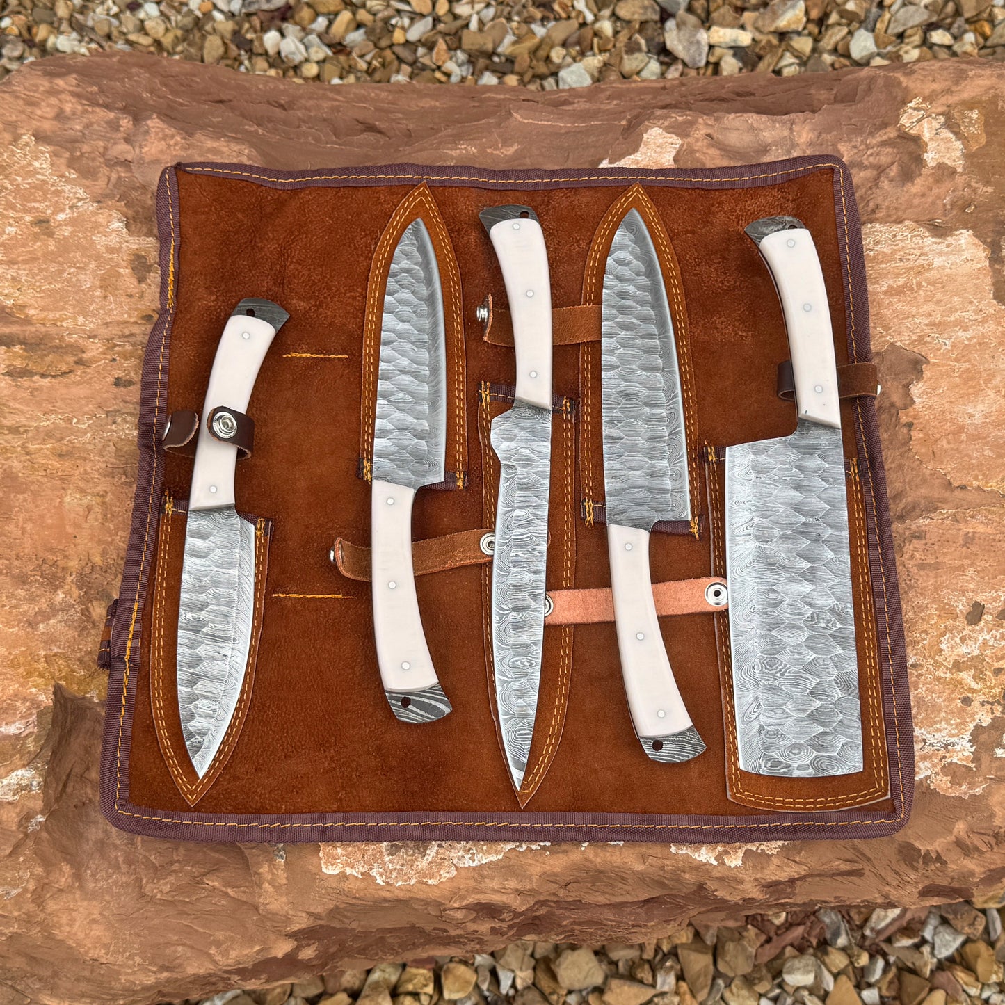 The White Forge – 5-Piece Hand-Forged Damascus Chef Knife Set