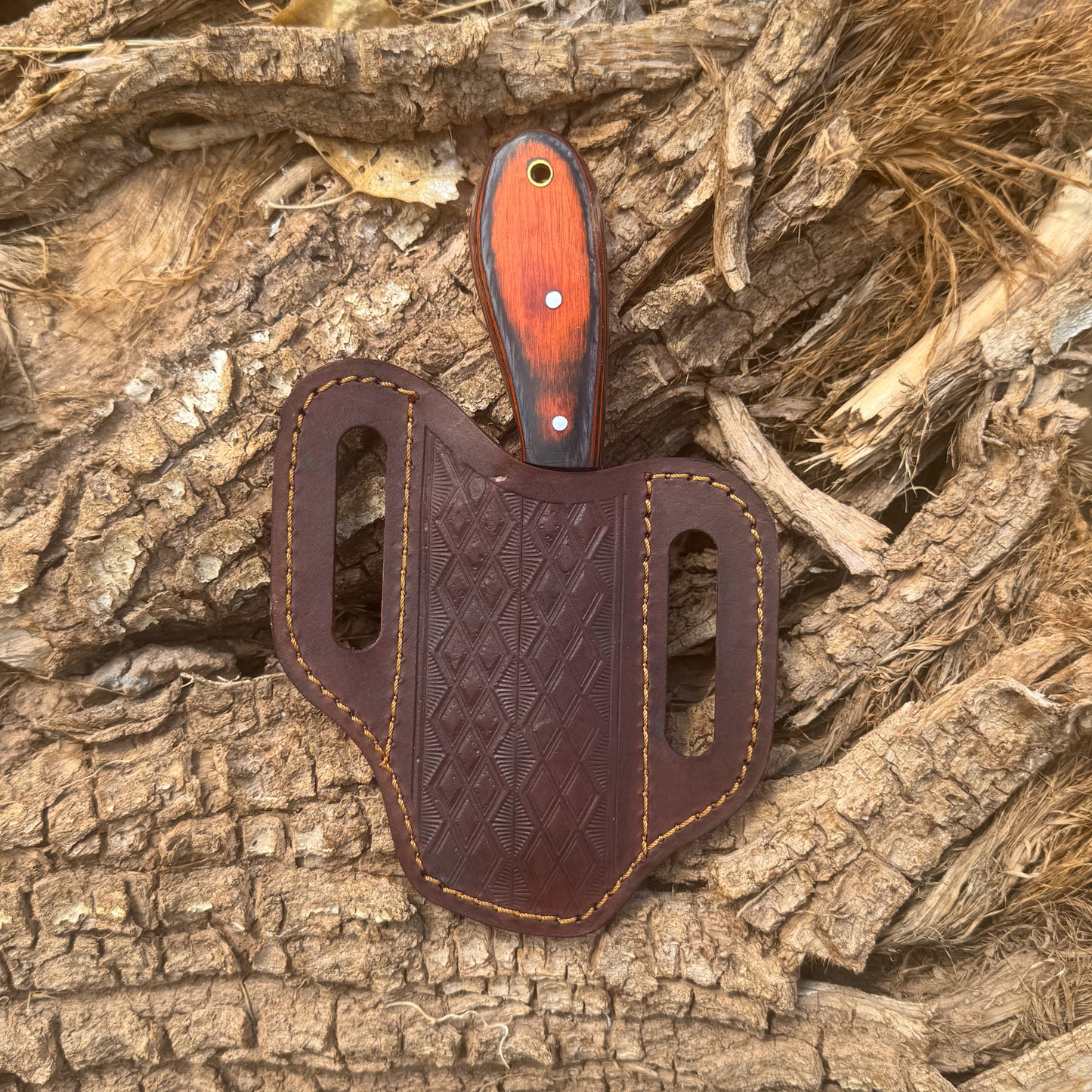 “Fixed-blade skinner knife with contoured handle”

“Outdoor skinner knife with curved blade”

“High-carbon steel skinner knife displayed on leather sheath”

“Skinning knife with ergonomic handle for field use”

“Hunting skinner knife with curved cutting edge”

“Fixed-blade knife designed for skinning and field dressing”

“Outdoor skinner blade on hand-stitched leather sheath”

“Precision skinner knife for hunting and field tasks”

“Skinner knife with hardwood handle and full tang construction”