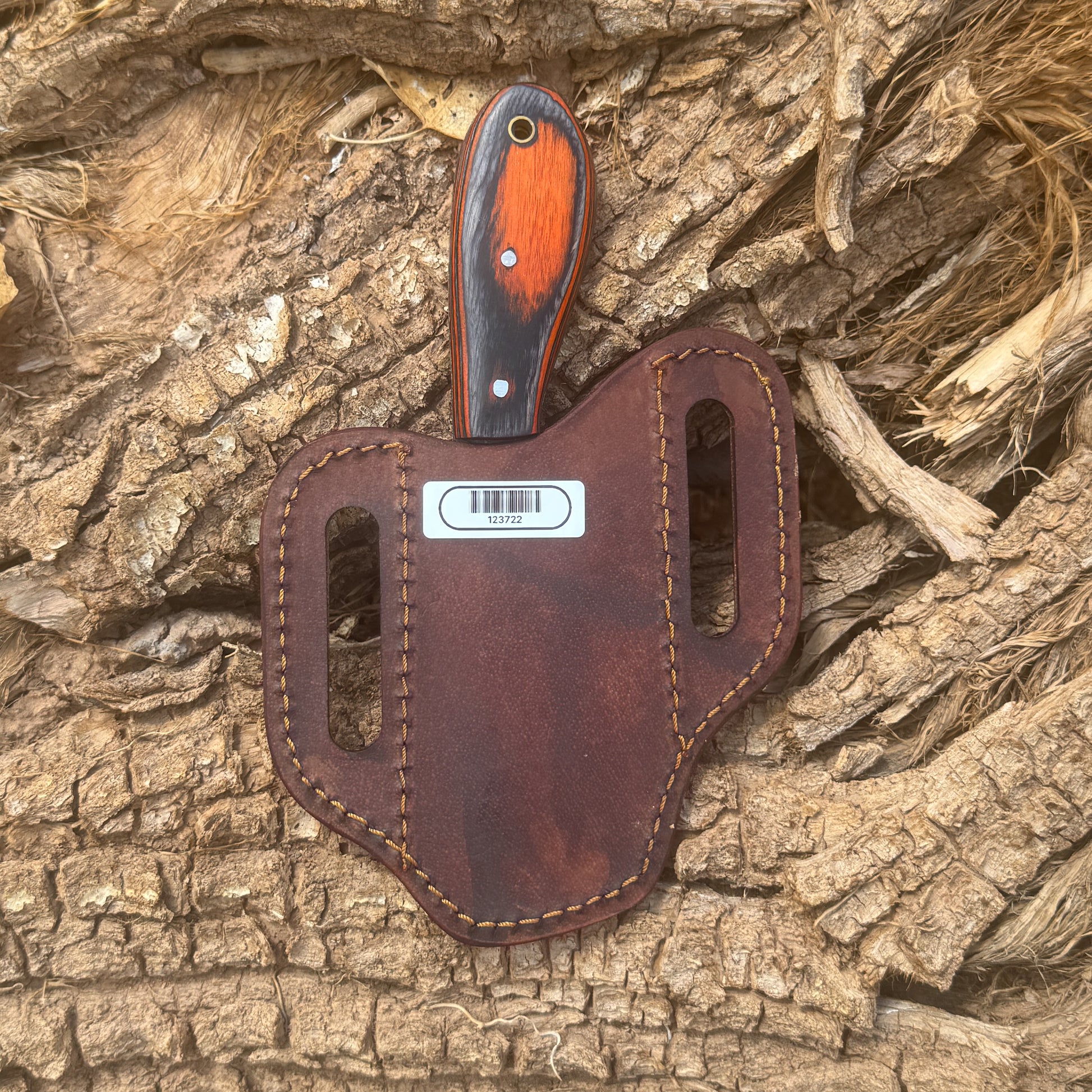 “Fixed-blade skinner knife with contoured handle”

“Outdoor skinner knife with curved blade”

“High-carbon steel skinner knife displayed on leather sheath”

“Skinning knife with ergonomic handle for field use”

“Hunting skinner knife with curved cutting edge”

“Fixed-blade knife designed for skinning and field dressing”

“Outdoor skinner blade on hand-stitched leather sheath”

“Precision skinner knife for hunting and field tasks”

“Skinner knife with hardwood handle and full tang construction”