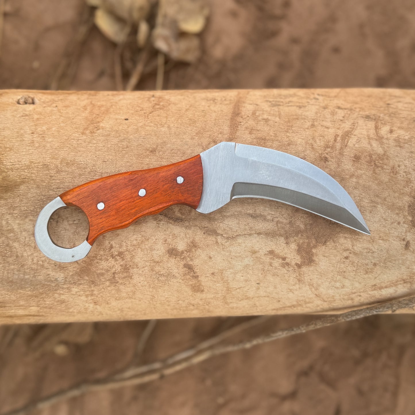 Venomstrike Karambit Series – Precision Ring-Handle EDC Knives