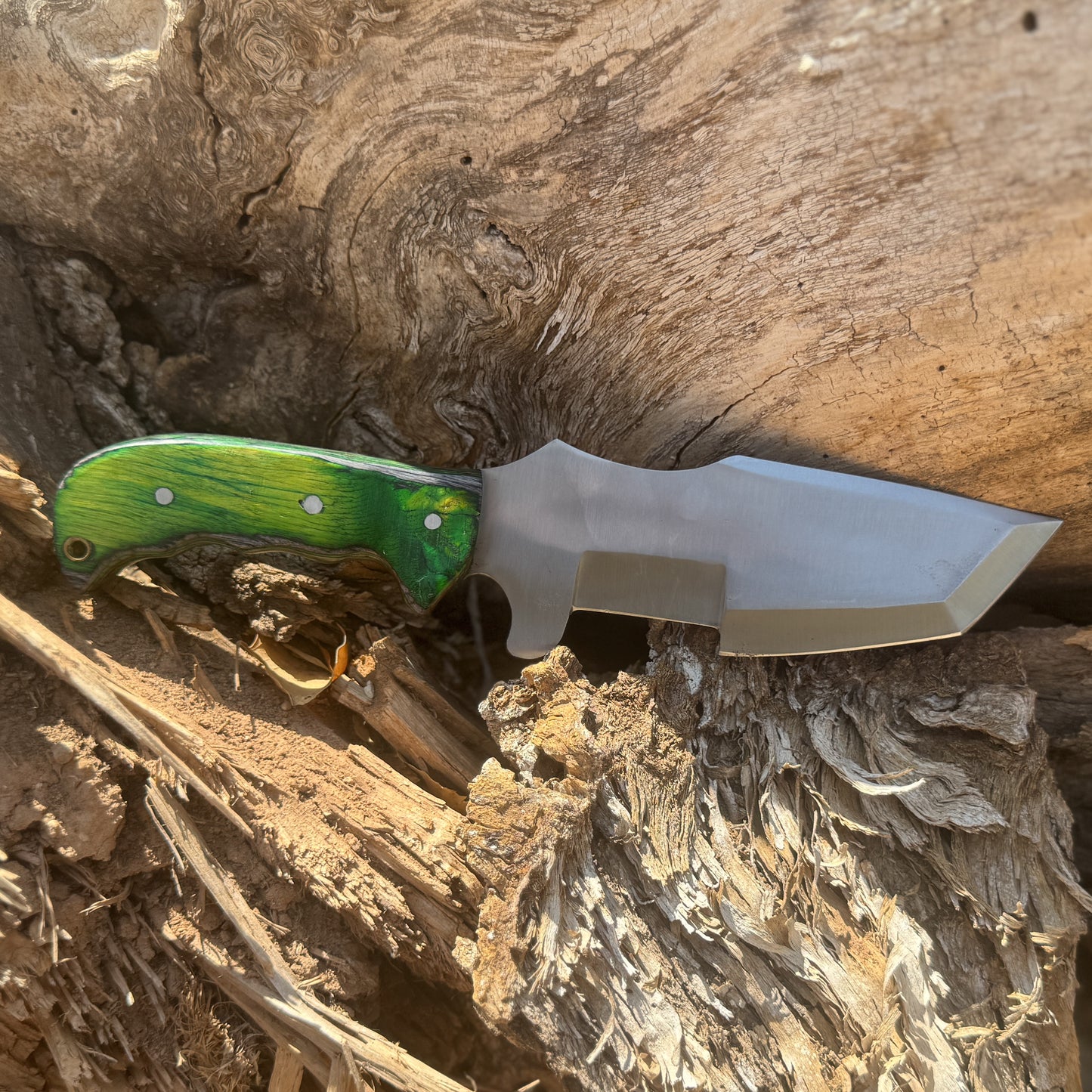 Verdant Tracker – Hand-Forged Survival Knife with Green Wood Handle & Custom Leather Sheath