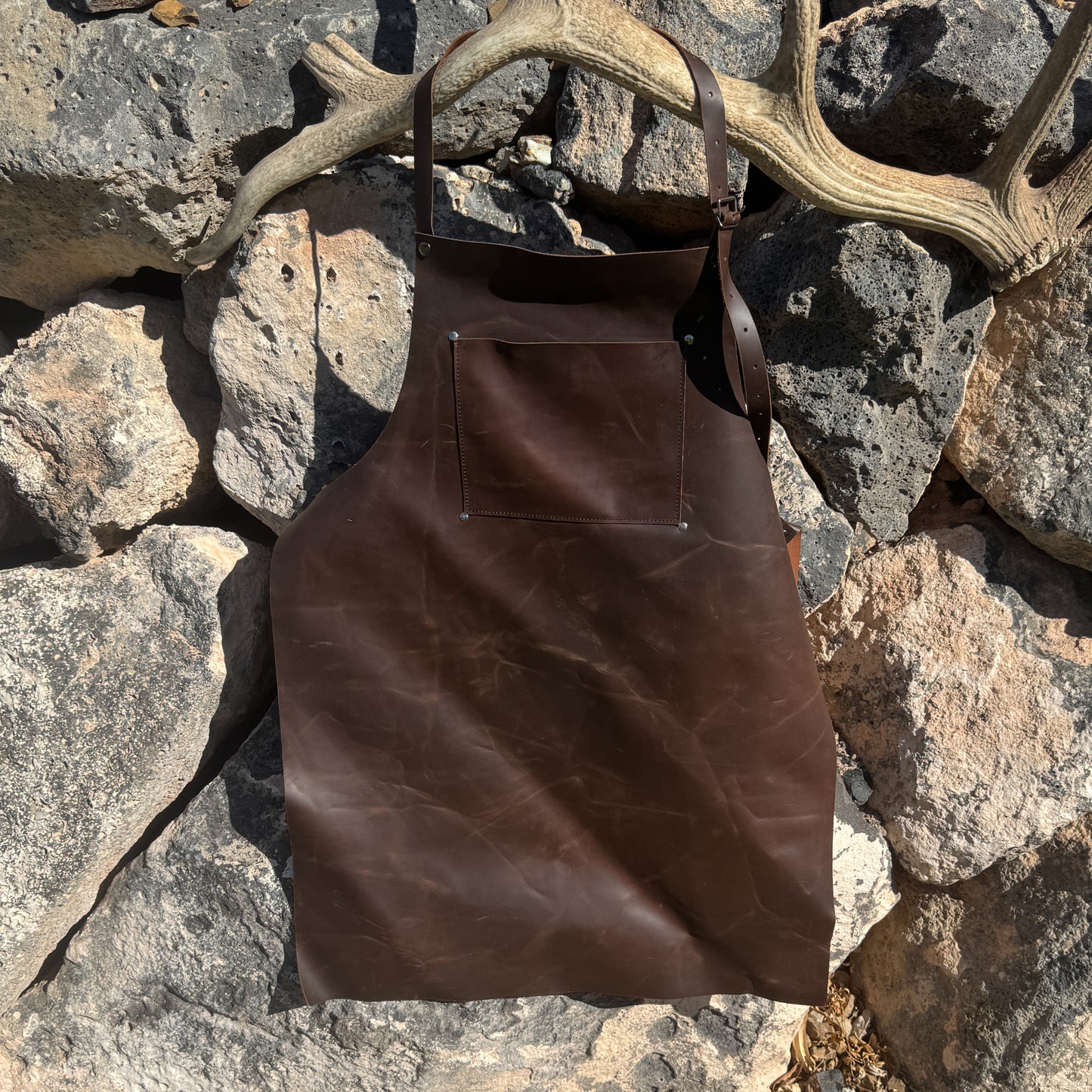 The Forgehand Apron – Handcrafted Pull-Up Leather in Deep Walnut