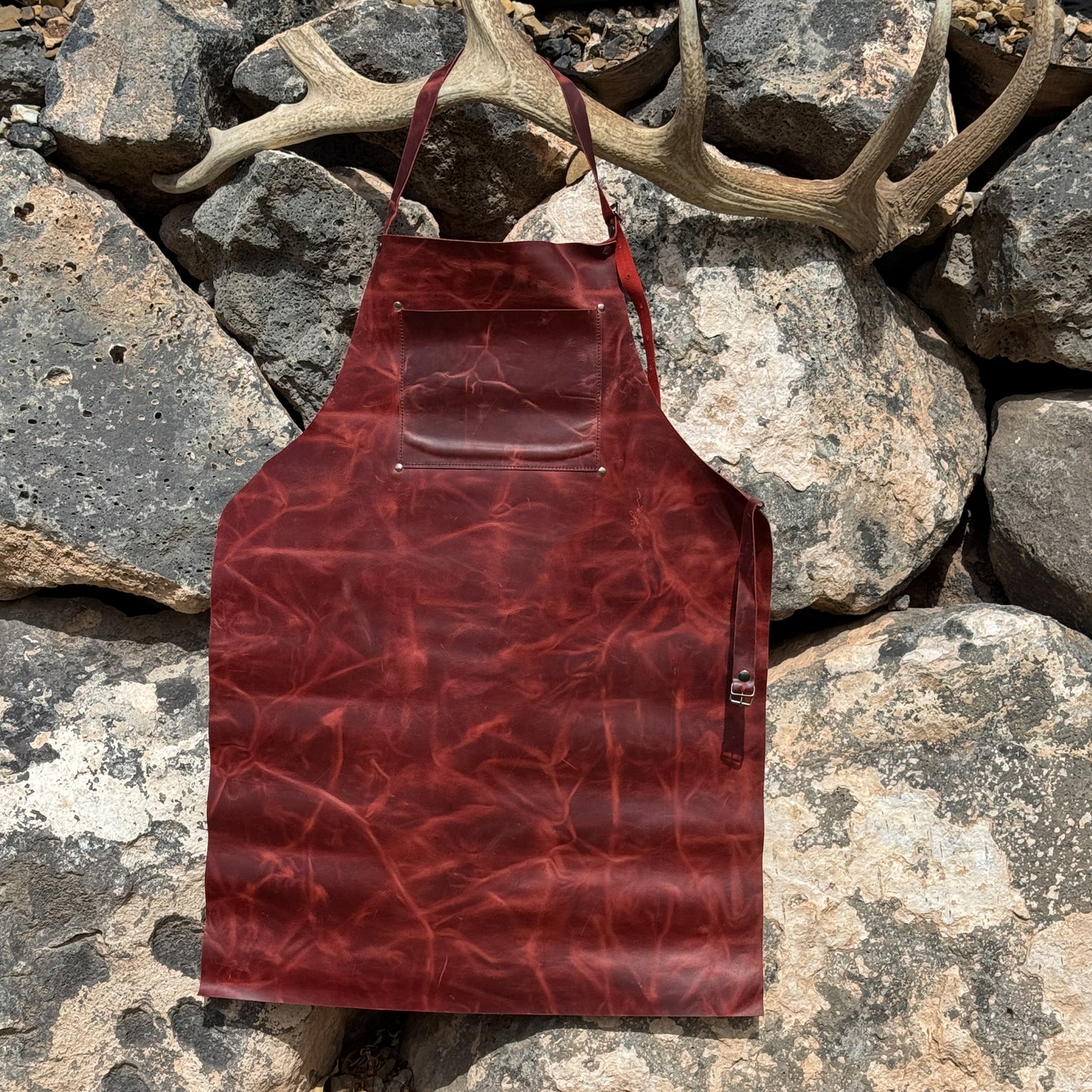 The Redrock Smith Apron – Handcrafted Pull-Up Leather in Crimson